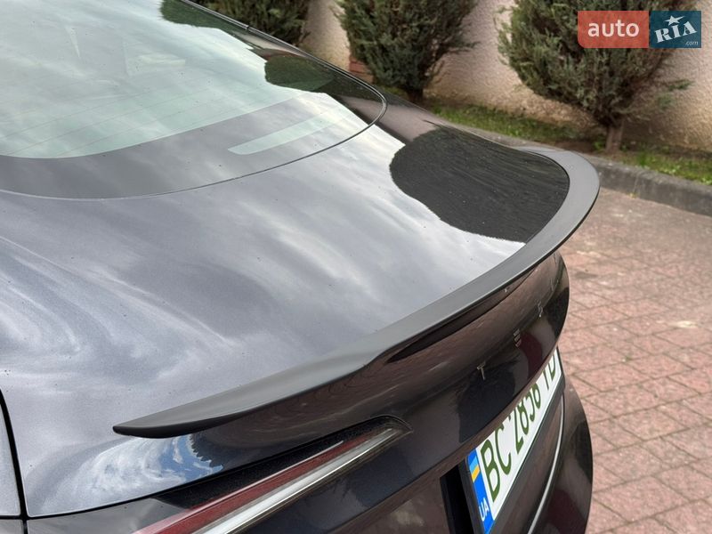 Седан Tesla Model 3 2024 в Стрые