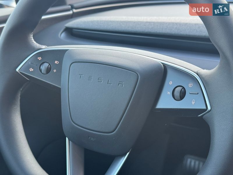 Седан Tesla Model 3 2024 в Стрые