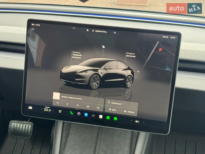 Седан Tesla Model 3 2024 в Стрые
