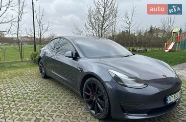 Седан Tesla Model 3 2022 в Ивано-Франковске