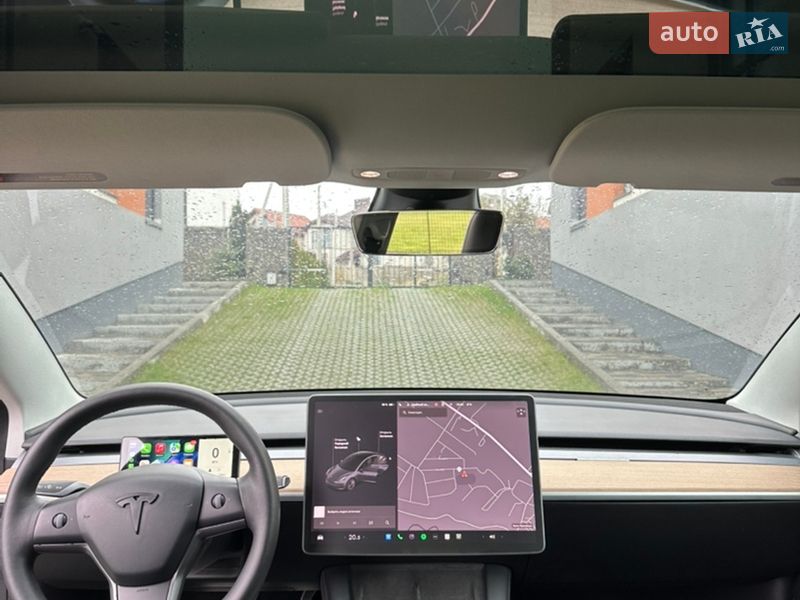 Седан Tesla Model 3 2022 в Ивано-Франковске