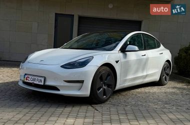 Седан Tesla Model 3 2022 в Львові