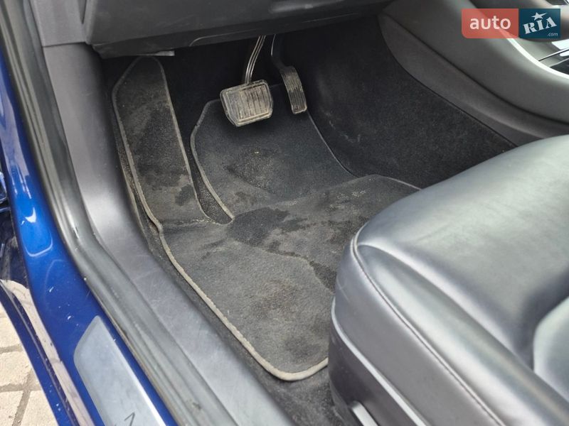 Седан Tesla Model 3 2020 в Гостомелі