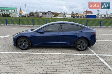 Седан Tesla Model 3 2022 в Львове