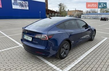 Седан Tesla Model 3 2022 в Львове