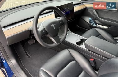 Седан Tesla Model 3 2022 в Львове
