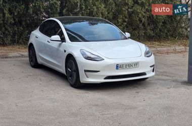 Седан Tesla Model 3 2023 в Дніпрі