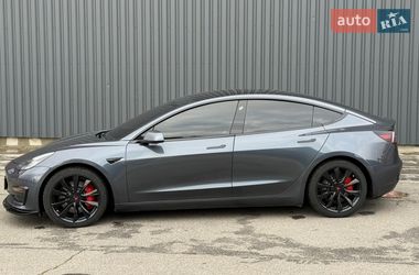 Седан Tesla Model 3 2019 в Харькове
