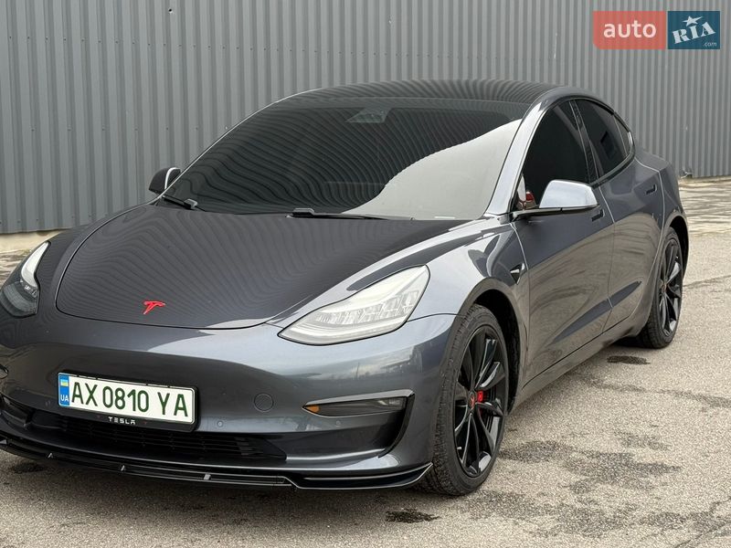 Седан Tesla Model 3 2019 в Харькове