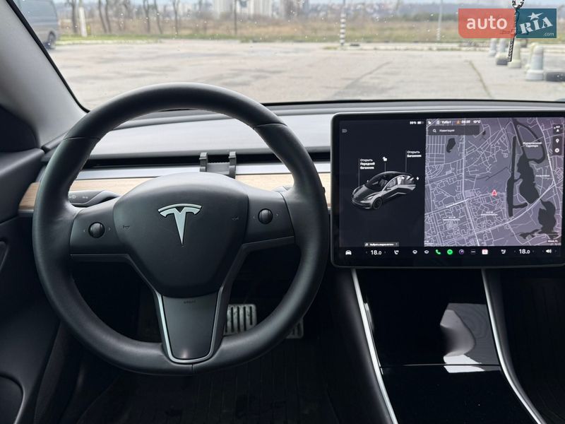 Седан Tesla Model 3 2019 в Харькове