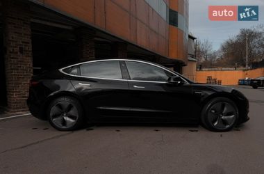 Седан Tesla Model 3 2020 в Одессе