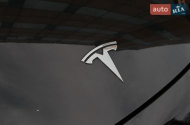 Седан Tesla Model 3 2020 в Одессе