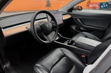 Седан Tesla Model 3 2020 в Одессе