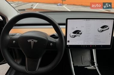 Седан Tesla Model 3 2020 в Одессе