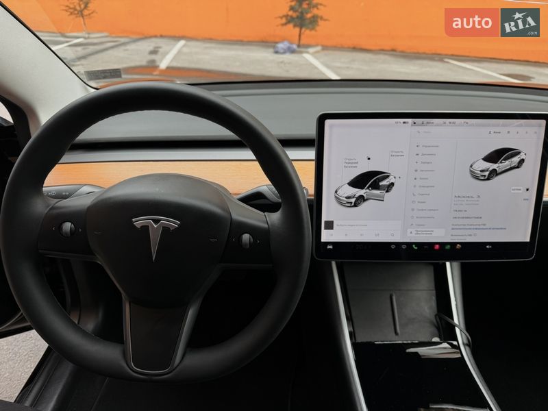 Седан Tesla Model 3 2020 в Одессе