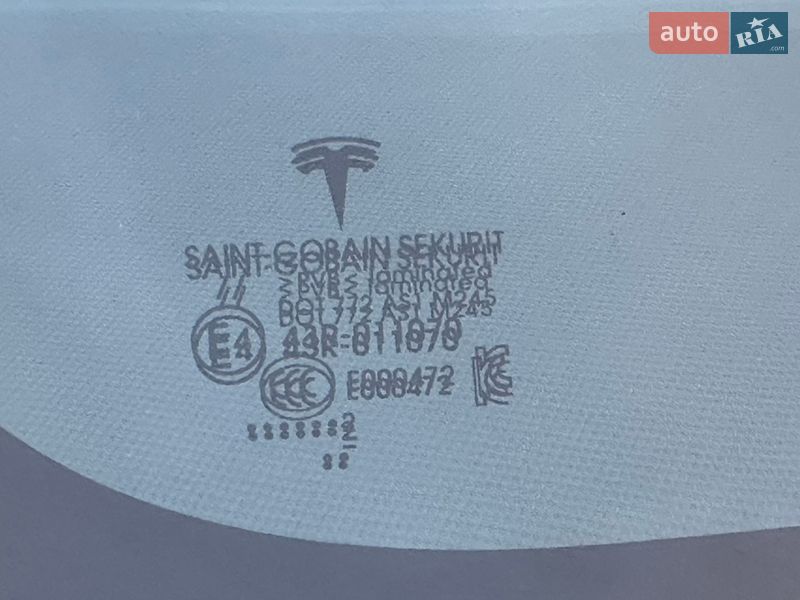 Седан Tesla Model 3 2020 в Киеве
