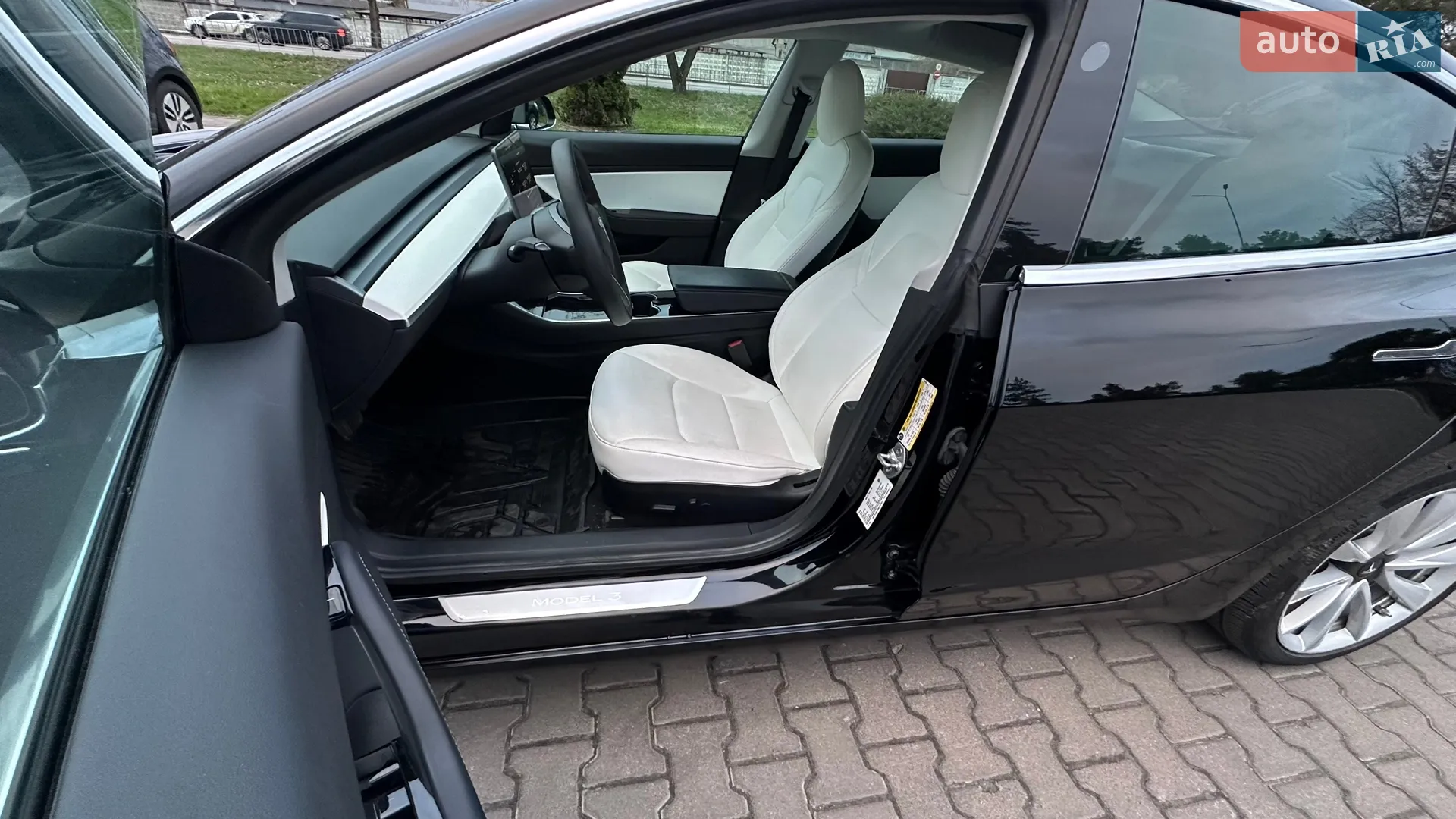 2020 Tesla Model 3 - мініатюра 16