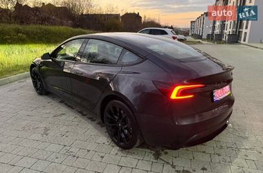 Седан Tesla Model 3 2024 в Львове