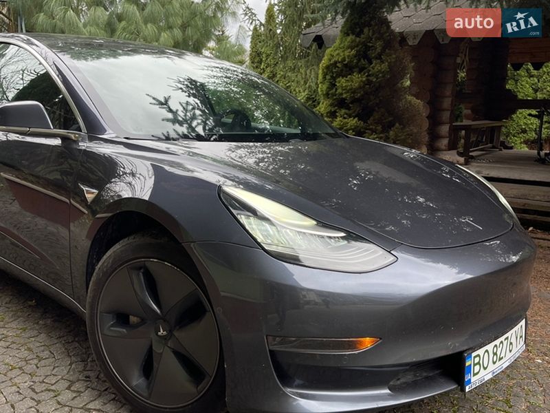 Седан Tesla Model 3 2020 в Тернополе