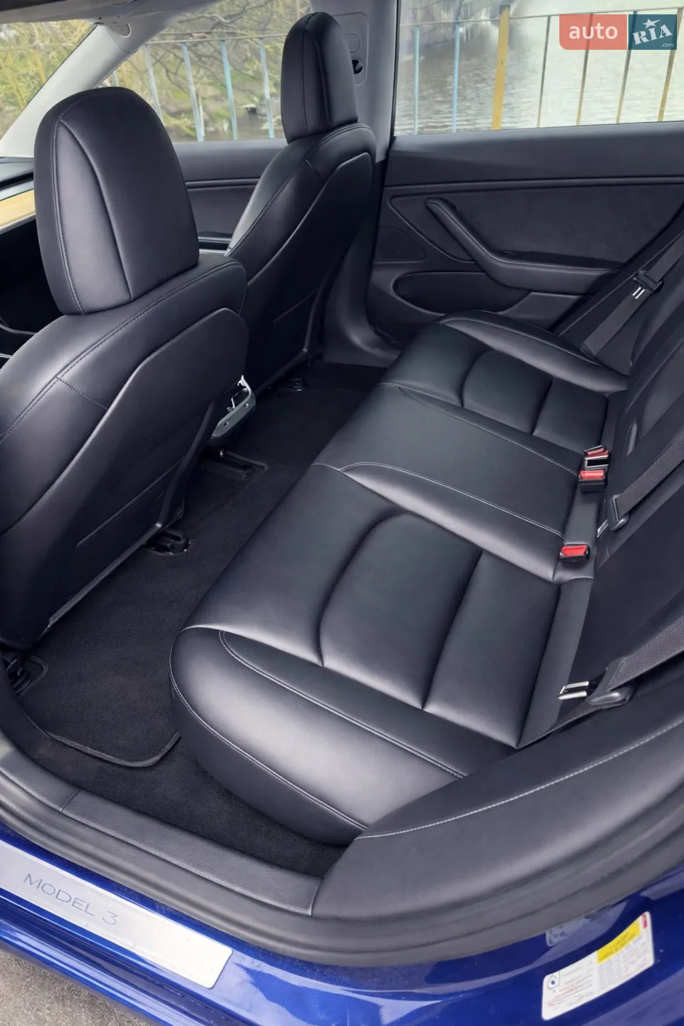 2018 Tesla Model 3 - мініатюра 10