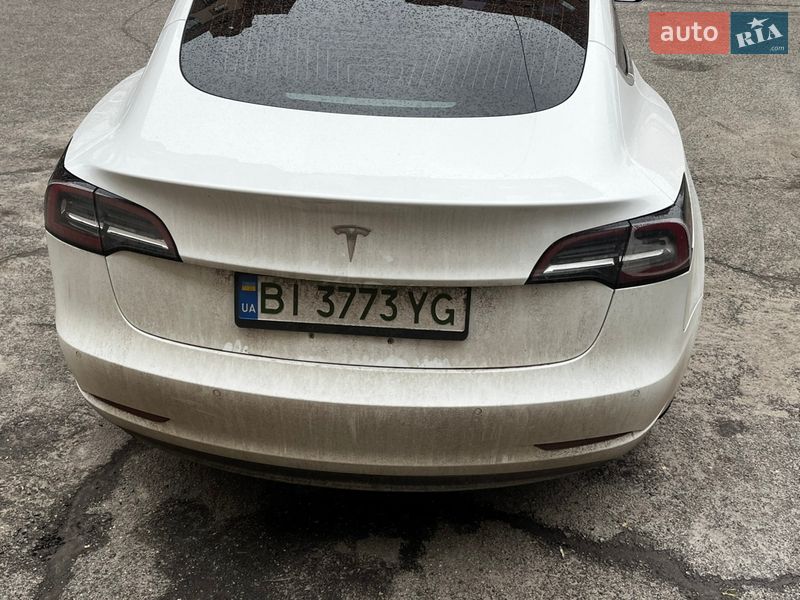 Седан Tesla Model 3 2018 в Полтаві