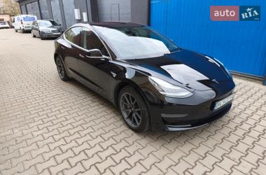 Седан Tesla Model 3 2018 в Рівному