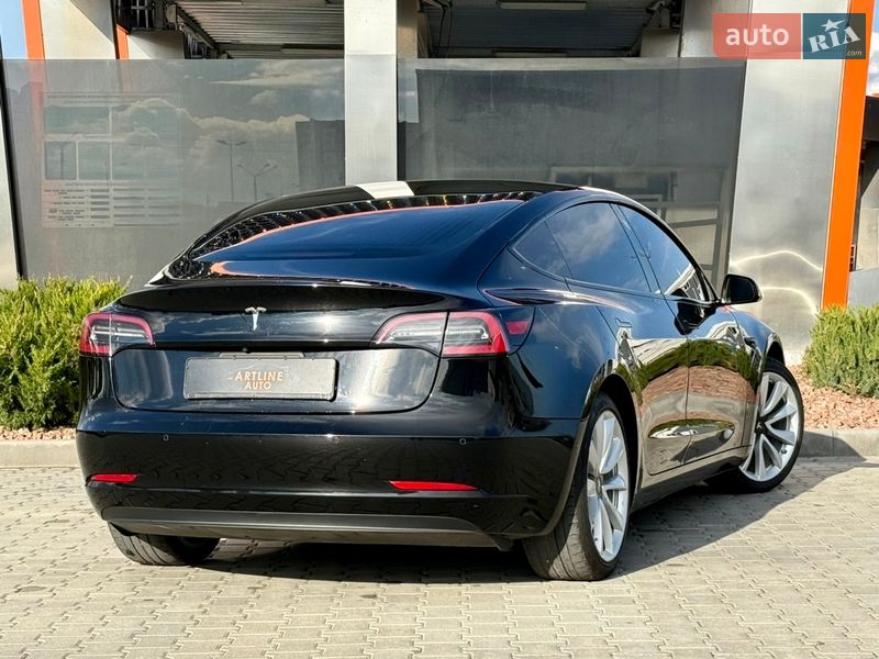 Седан Tesla Model 3 2019 в Харкові