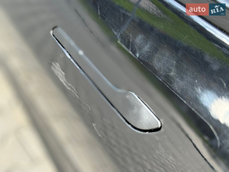 Седан Tesla Model 3 2019 в Харкові