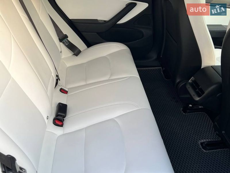 Седан Tesla Model 3 2018 в Долине фото 16 Седан Tesla Model 3 2018 в Долине