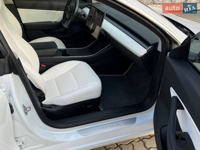Седан Tesla Model 3 2018 в Долине фото 17 Седан Tesla Model 3 2018 в Долине