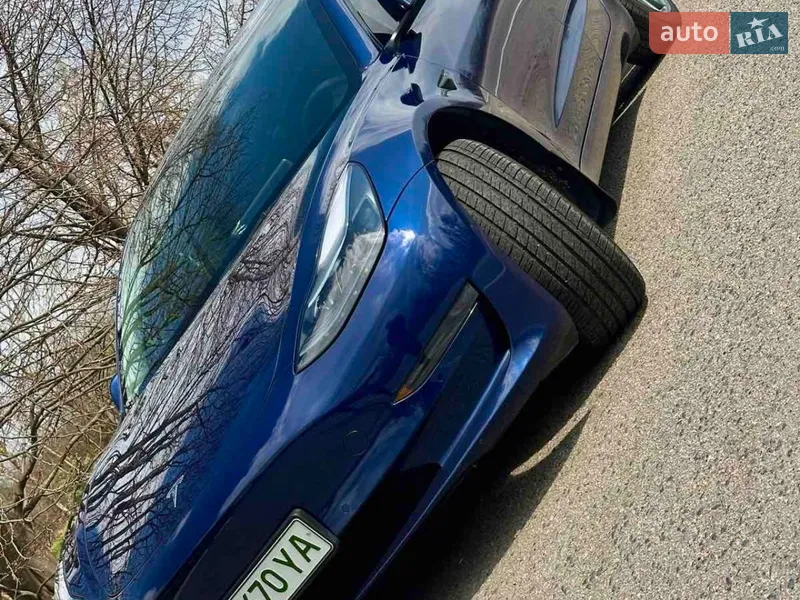 Tesla Model 3 2022
