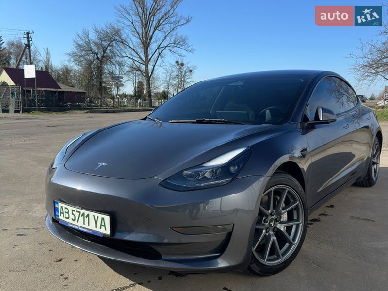 Седан Tesla Model 3 2023 в Вінниці фото Седан Tesla Model 3 2023 в Вінниці