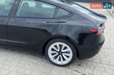 Седан Tesla Model 3 2022 в Львове