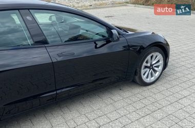 Седан Tesla Model 3 2022 в Львові