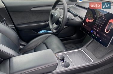 Седан Tesla Model 3 2022 в Львове