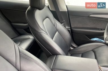 Седан Tesla Model 3 2022 в Львові