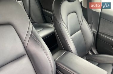 Седан Tesla Model 3 2022 в Львове