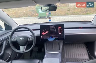 Седан Tesla Model 3 2022 в Львове