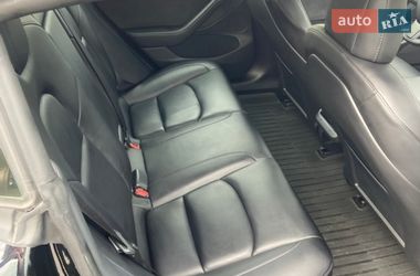 Седан Tesla Model 3 2022 в Львове