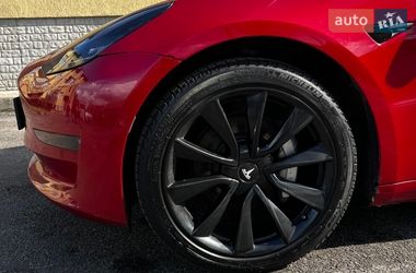 Седан Tesla Model 3 2018 в Києві