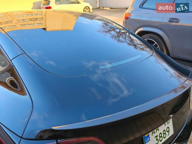 Седан Tesla Model 3 2021 в Киеве