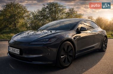 Седан Tesla Model 3 2024 в Киеве