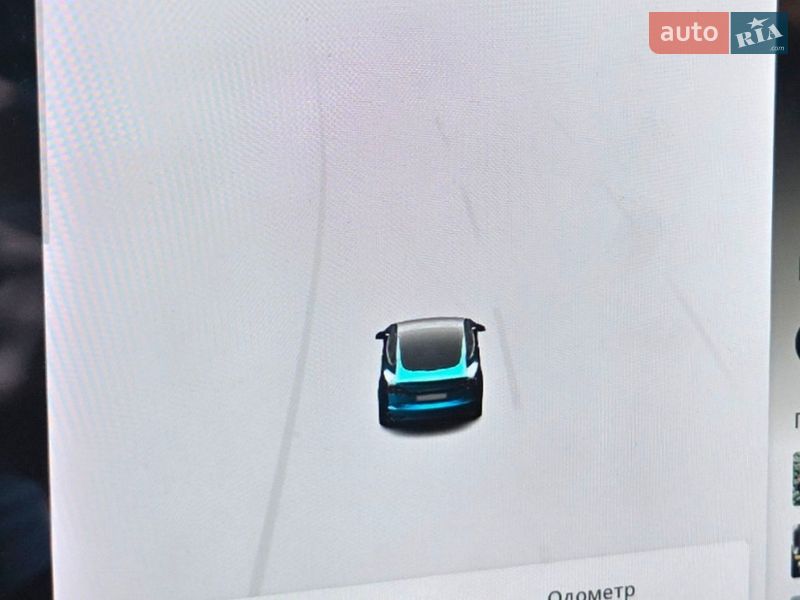 Седан Tesla Model 3 2021 в Чернівцях