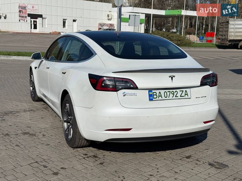 Седан Tesla Model 3 2020 в Кропивницком фото 3 Седан Tesla Model 3 2020 в Кропивницком