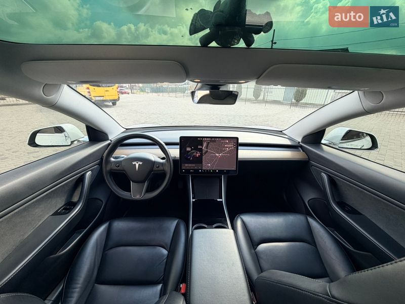 Седан Tesla Model 3 2020 в Білій Церкві