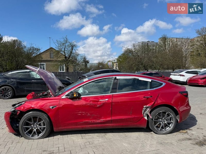 Седан Tesla Model 3 2018 в Луцьку фото 2 Седан Tesla Model 3 2018 в Луцьку