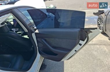 Седан Tesla Model 3 2021 в Киеве