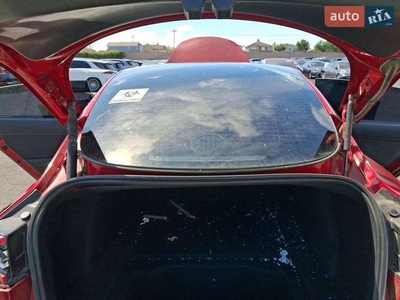 Седан Tesla Model 3 2021 в Киеве