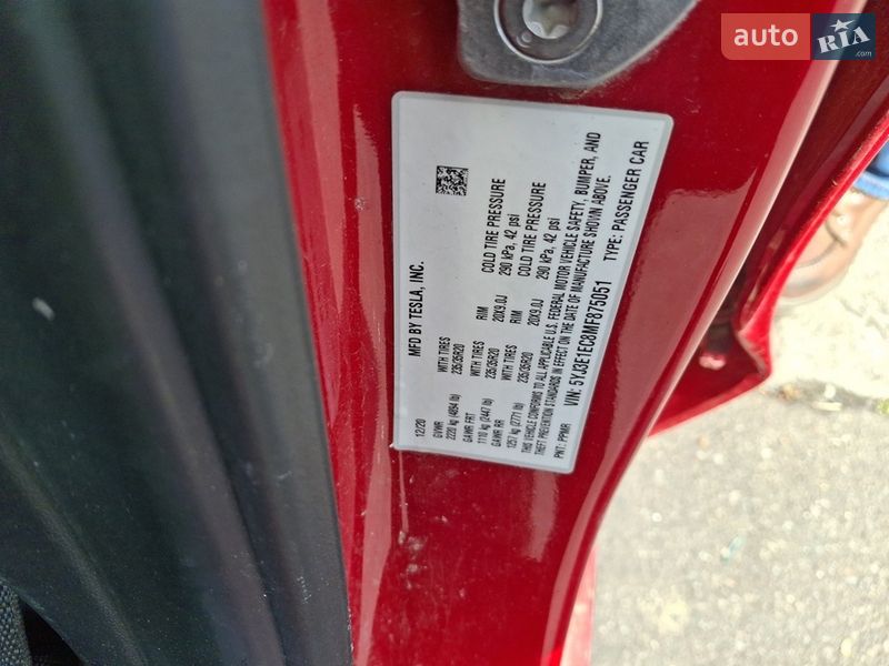 Седан Tesla Model 3 2021 в Киеве