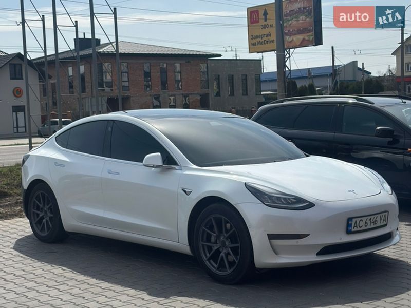 Седан Tesla Model 3 2019 в Луцьку фото 2 Седан Tesla Model 3 2019 в Луцьку